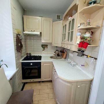 Продам 3 х ком квартиру. Центр. Сертификат. Проспект Свободы