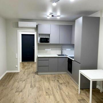 Кадетський Гай вул., 10