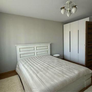 Здається двокімнатна квартира з усіма зручностями.