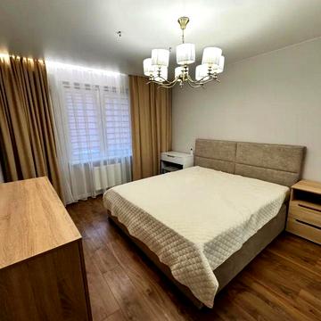 Простора 2-к квартира з якісним ремонтом ЖК Патріотика