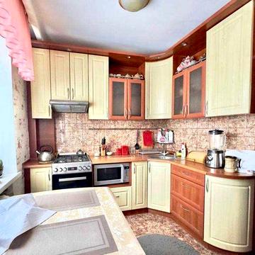 Продам 2 кімнстну в Чернігові, спальний район.