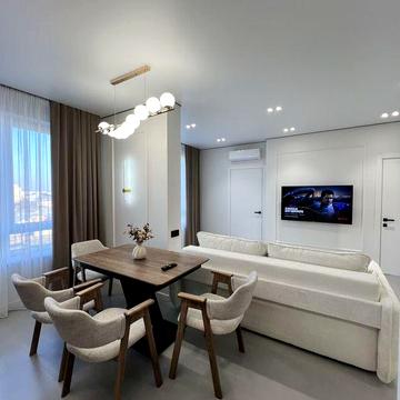 Стильна 2-кімнатна з кухнею-студією в центрі. Постанови, єОселя