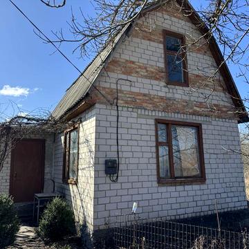 Затишний дачний будинок у с. Благодатне