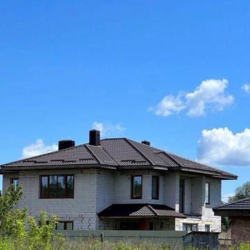 Сучасний будинок під Києвом біля соснового лісу | 261 м² | 12 соток