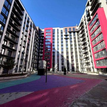 Продаж 1-кімнатної квартири біля Міського озера