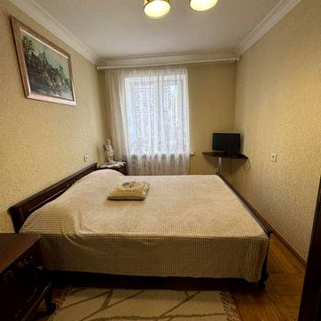 Сдам 2х 5 фонтана