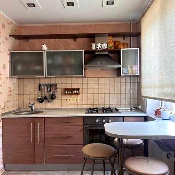 Продам 2к. квартиру Дворец Спорта. Петра Григоренка. Каденюка.Е-віднов