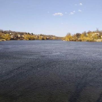 Аренда дачи в пгт Подпорожнянка на берегу залива Днепра! 10 км от  ЗП!