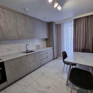 Центр. Здається 2-х кімнатна квартира