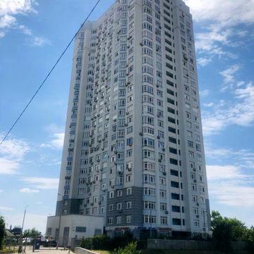 Сдаю 2х к квартиру 5хв м.Осокорки, Бажана 8б. Генератор, інвертор.