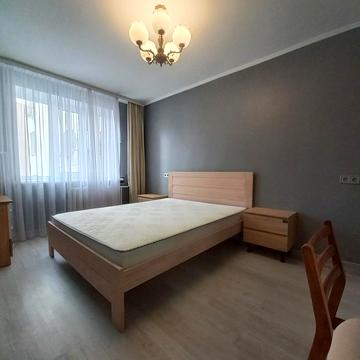 Левка Лукяненка вул. (Маршала Тимошенка), 2/4