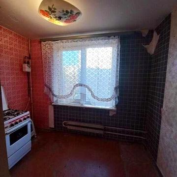 5 минут метро Салтовская 4/9 продам 3х.к.кв