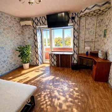 Сдам УЮТНУЮ 3-х ком. квартиру пр. Богдана Хмельницкого( Козака Мамая)