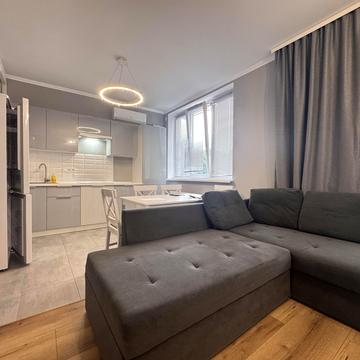 Академіка Заболотного вул., 15-Г