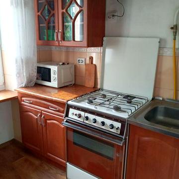 Оренда хорошої 2 кім.квартири район цирку.