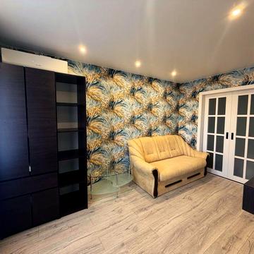 Продам 3х ком квартиру ,без комиссии ЖК Чешка