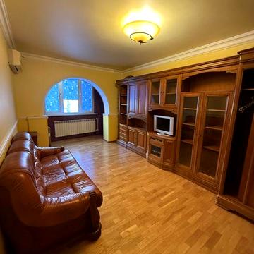 Продам 1-ком квартиру Глушко рынок»Людмила»