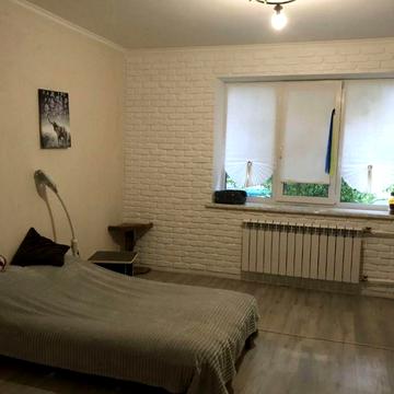 Оренда 1 к квартири вул. Варшавська