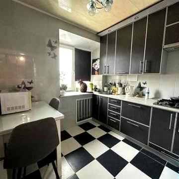 Продам 1 квартиру в районе Аэропорта