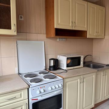 Оболонський просп., 11