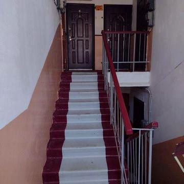 Квартира світла,сонячна.