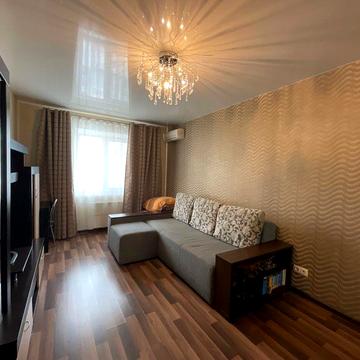 Світла 2-кімнатна квартира з видом на парк