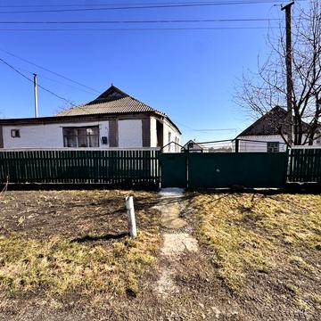 Продаж будинку в м. Узин з виходом до річки