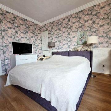 Продаж 2-кім центр міста