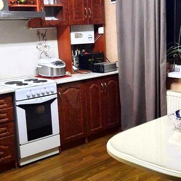 G9 Терміново продам 1/2 будинку у районі Локомотив!