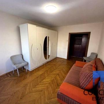 Продам 3 к. квартиру 66 м2 низкий этаж на просп.Героев  ж/м Победа-4