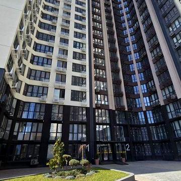 Цена недели! ЖК "Модерн"/6 Фонтана, Продам студию 33 кв. Лоджия,1 этаж ЖК Модерн