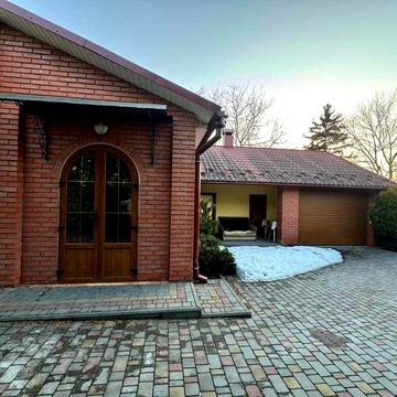 Приватний будинок Зборів