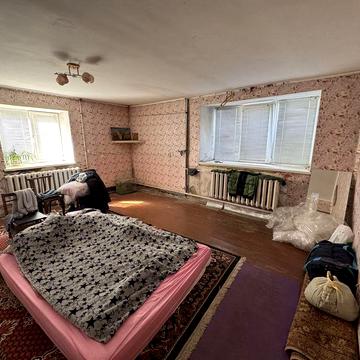 Простора 42кв.м однокімнатна квартира р-н Військомату. Цокольни поверх