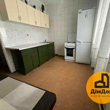 Однокімнатна квартира,  вул. Червоної Калини, 38