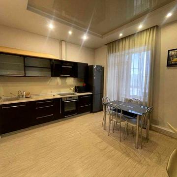 Аренда просторной кухни студии и спальни