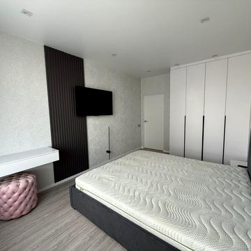 Причальна вул., 14