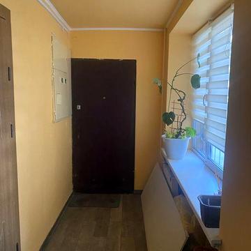 Соломянський р-н. Вул. Смілянська 19. Однокімнатну кв. Здам. Вільна.