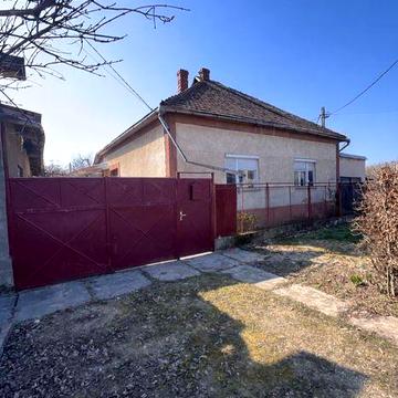 Продаж будинку в м.Берегове (5 хв до центру)