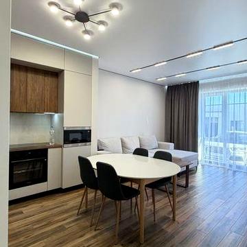 )( Продаж котеджу з ремонтом