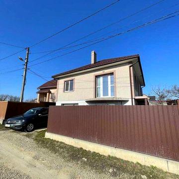 Затишний  будинок чекає нових власників!