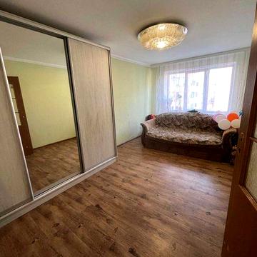 продам 3к квартиру по вул. Л.Лук яненка