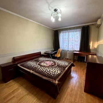 Оренда! 3-к квартира біля метро Осокорки. Княжий Затон,11