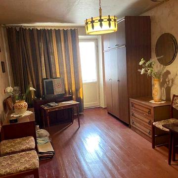 Продам 1-кімнатну квартиру.