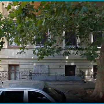 Продам 3-комнатную на Уютной