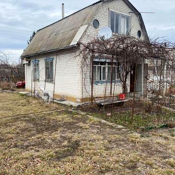 Продам дом и земельную ділянку в Сонячній поляні