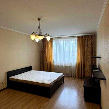 Продається однокімнатна квартира вул. Голосіївська, 13-Б