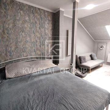 Простора студія з газом!Мінімальне оформлення!Без комісії!