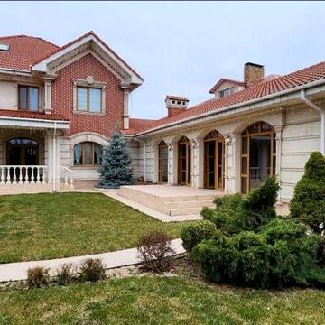 Аренда ДОМА в Совиньоне,  гараж, Бассейн