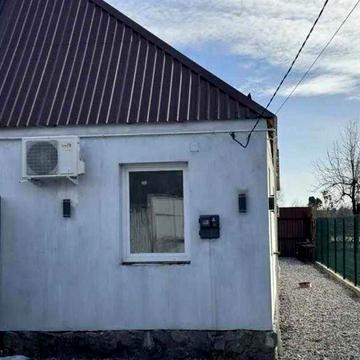 1/2 дома с отдельным  двором