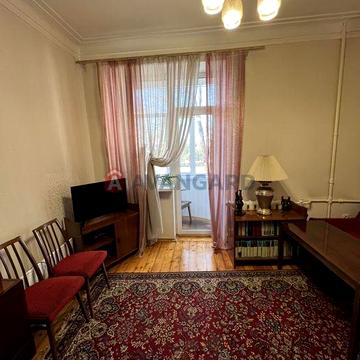 Продам 2х квартиру в центрі міста, (пр Металургів.)